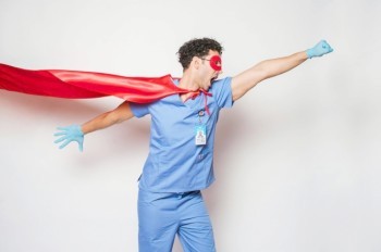 Стартує набір на курси чеської мови для медиків