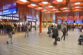 На Главном вокзале Праги начнут ароматизировать воздух