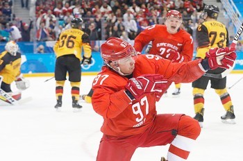 Российские хоккеисты впервые за 26 лет выиграли Олимпиаду: видео