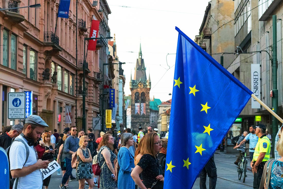 Опрос: как жители Чехии относятся к членству своей страны в ЕС