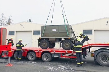 Чехия выделила из госрезерва 55 электрогенераторов для Украины