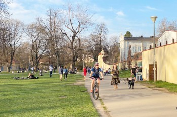 Весна идет: в Чехии потеплеет до +17°C