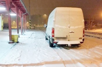 В Чехии пьяный иностранец на авто «прибыл на первый путь»