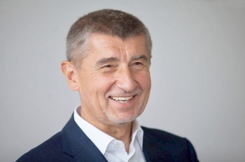 Премьер Чехии заявил о вероятной высылке российских дипломатов 