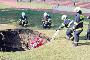 В Праге провалилась крыша забытого всеми противоатомного убежища