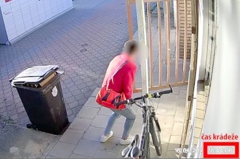 В Чехии технологии оказались умнее велосипедного вора: видео