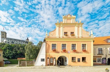 Синоптики пообещали Чехии летнюю погоду, но не в выходные