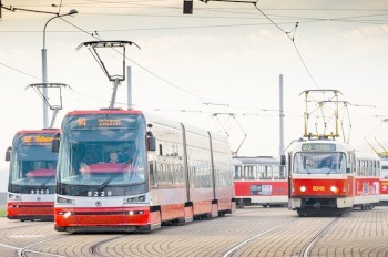 В Праге невнимательный водитель доставил неудобства тысячам пассажиров