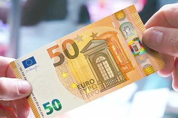 Правительство Чехии не стало «объявлять войну» нечестным обменникам