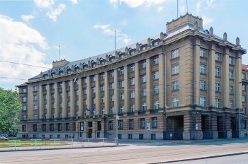 В Генштабе Чехии военный случайно выстрелил сам в себя