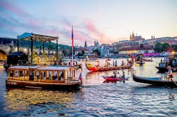 В Праге пройдет красочный речной фестиваль Navalis