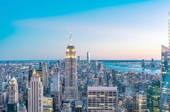 Между Прагой и Нью-Йорком возобновилось прямое авиасообщение