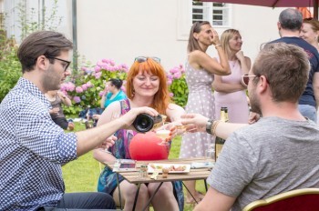 Посольство Франции в Праге на один день открылось для посетителей: фото