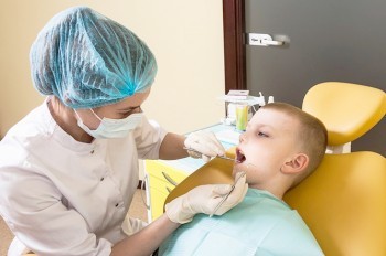 Чехия ужесточает условия принятия на работу стоматологов-иностранцев