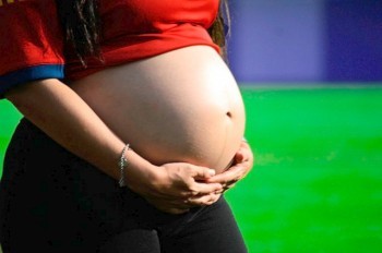 Burger King предложил россиянкам 3 млн за беременность от футболистов