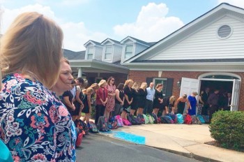 Последнее желание умершей от рака учительницы восхитило соцсети