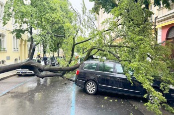 В Чехии объявлено предупреждение об очень сильных грозах