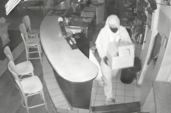 В Праге серийный вор использовал метод из голливудского фильма: видео