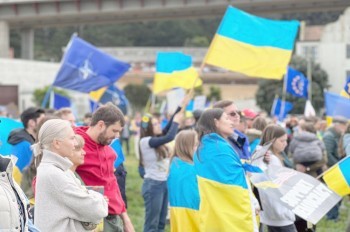 Еврокомиссия официально предложила продлить временную защиту украинских беженцев