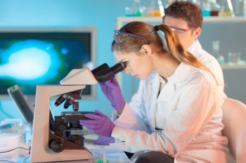 Открытие чешских медиков позволит выиграть годы в борьбе с опухолями мозга