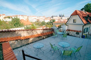 12 лучших летних кафе в Праге