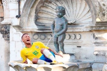 Госсекретарь Бельгии отметил победу сборной провокационным фото