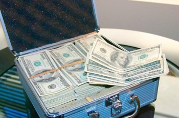 В Чехии пересчитали долларовых миллионеров