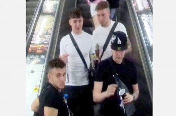 Пожар эскалатора в метро Праги стал результатом поджога. Полиция разыскивает группу мужчин