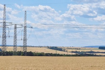 Энергетики впервые показали провод, обрыв которого привел к блэкауту в Чехии