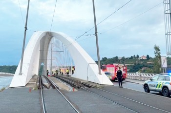 В Праге мужчина разбился насмерть в результате падения с Тройского моста