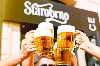 Житель Чехии подстрелил двух пьяных незнакомцев, напавших на него у банкомата