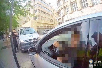 В Праге «на живца» поймали недобросовестного таксиста-иностранца: видео