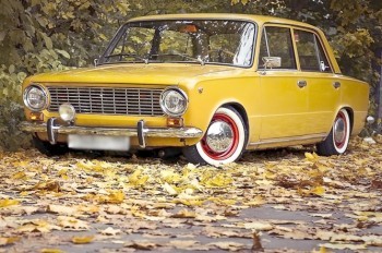 В Чехии подростки не смогли угнать «Жигули»: видео