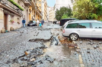 Сильная гроза наделала бед в Карловых Варах