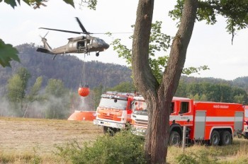 Чехия отправляет пожарных на помощь Греции