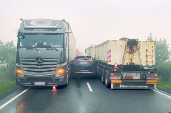 Курьезная авария в Чехии попала на видео