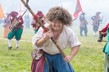 В Праге прошла реконструкция битвы на Белой горе: фото