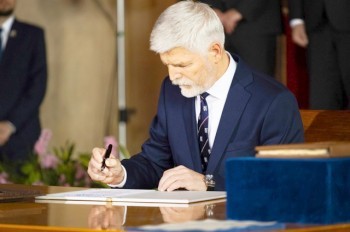 В Чехии продали ручку, которой Петр Павел подписал президентскую присягу