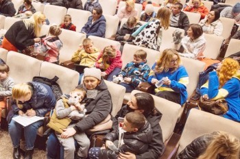 Правительство Чехии одобрило продление временной защиты украинцев
