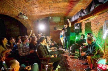 В Праге пройдут вечера стендапа на украинском языке. Вход бесплатный