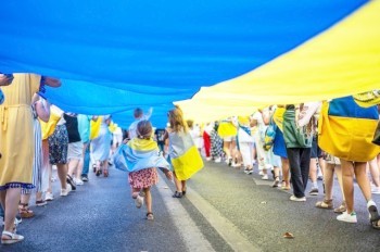Опрос: сколько украинских беженцев сталкивались с агрессией в Чехии