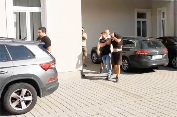 Обвиняемого в избиении двух украинок в Чехии отпустили из-под стражи