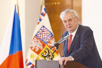 Земан: способ вернуть Крым Украине будет достоин Нобелевской премии