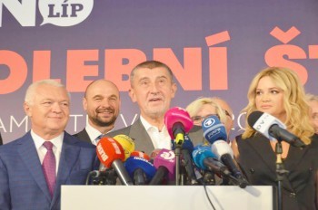 Движение миллиардера Бабиша победило на выборах в парламент Чехии