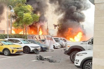 Боевики ХАМАС ударили по Израилю и прорвались в страну. Чехия осудила атаку