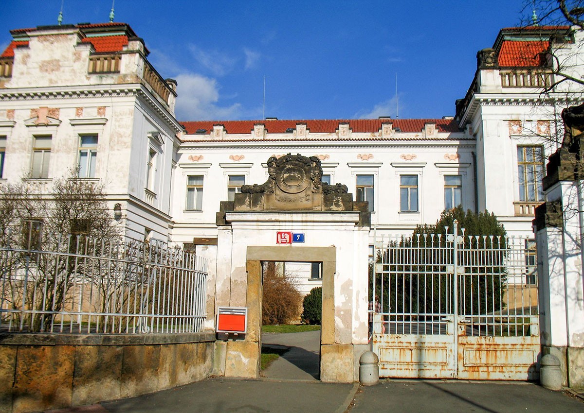 Пражская психбольница прокомментировала побег убийцы-шизофреника