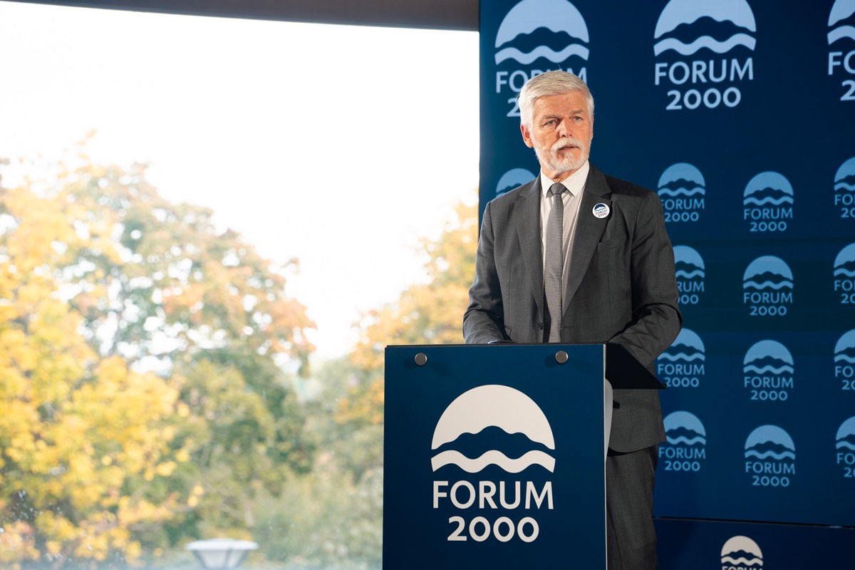 Президент Чехии: важно поддерживать в России тех, кто рискует всем ради правды