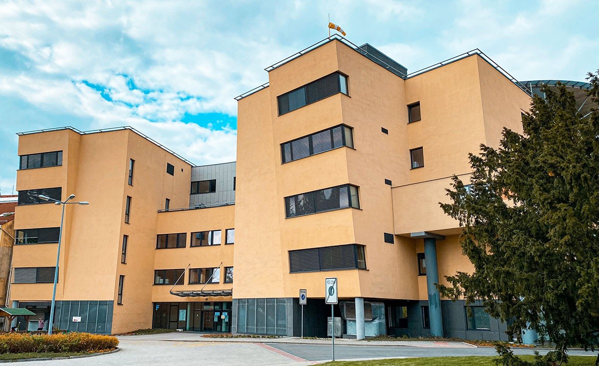 В Чехии пенсионер застрелился в больнице