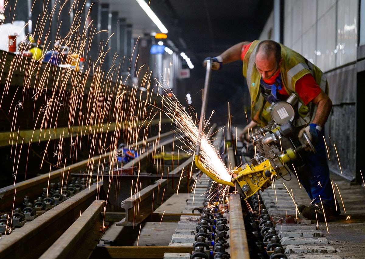 Во вторник и в выходные в Праге не будет работать участок метро