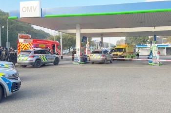 В Праге мужчина убил себя на АЗС на глазах очевидцев